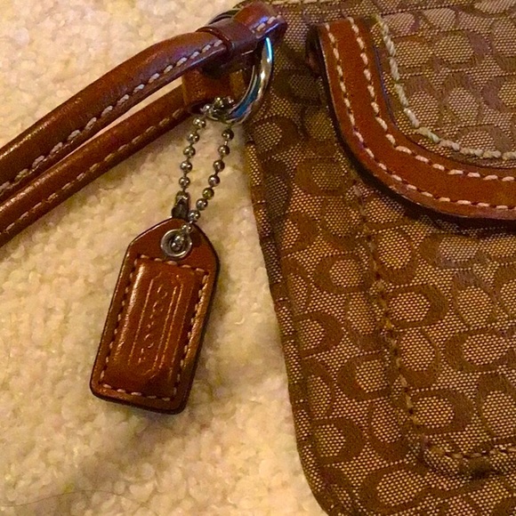 COACH WRISTLET - Picture 6 of 6